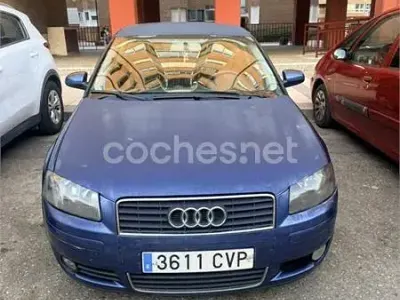 Usado Audi A3 Attraction 100 CV (73 kW) 2004 Azul Utilitario