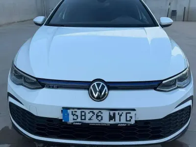 Usado VW Golf VIII GTE 245 CV (180 kW) 2021 Blanco Berlina