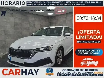 Usado Skoda Octavia 110 CV (80 kW) 2021 Blanco Familiar