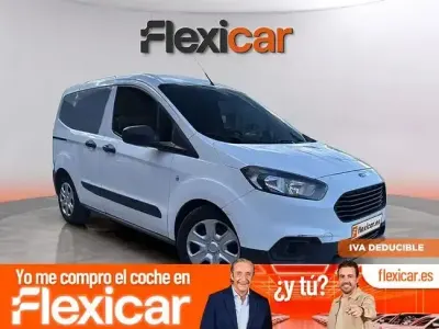 Usado Ford Transit Courier Trend 100 CV (73 kW) 2022 Blanco Van