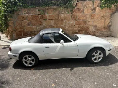 Usado Mazda MX5 115 CV (84 kW) 1990 Blanco Descapotable