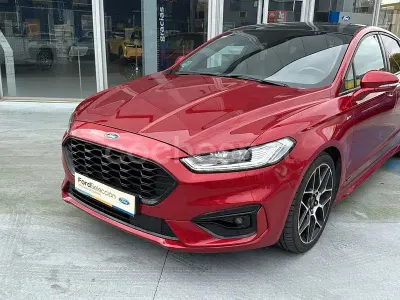 Usado Ford Mondeo ST-Line 190 CV (139 kW) 2020 Granate Berlina
