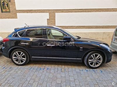 Negro Usado 2014 Infiniti QX50 Premium SUV | 15.500 €