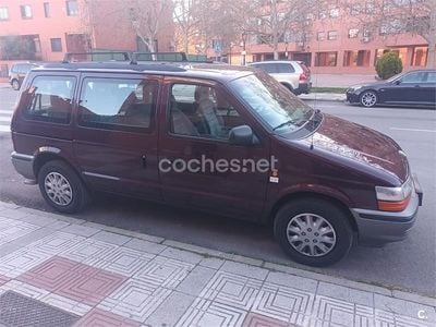 Usado Chrysler Voyager 99 CV (72 kW) 1994 Granate Monovolumen