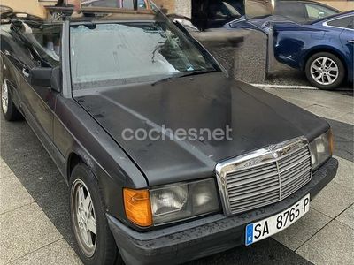 Usado Mercedes 190 94 CV (69 kW) 1988 Negro Berlina