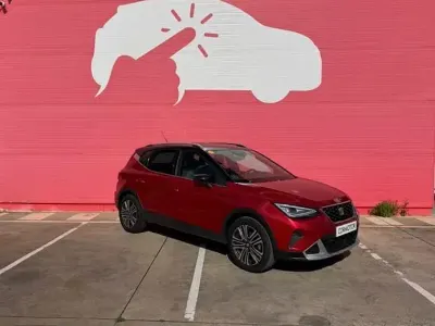 Usado Seat Arona Xperience 110 CV (80 kW) 2023 Rojo SUV