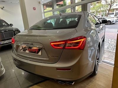 Gris metalizado Usado 2014 Maserati Ghibli Coupe | 31.900 € (Caro)