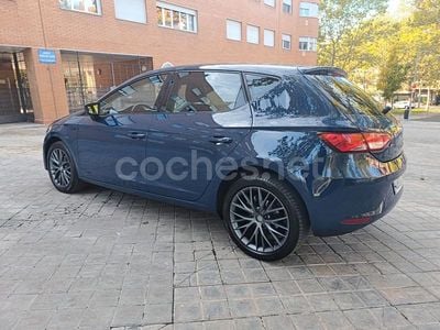 Violeta / lila Usado 2016 Seat Leon Style Plus Berlina | 10.900 € (Un poco caro)