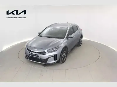 Usado Kia XCeed 101 CV (74 kW) 2025 Plateado SUV