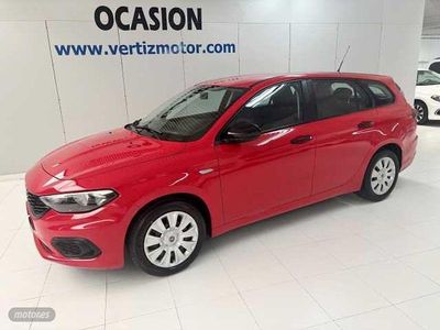 Usado Fiat Tipo Pop 95 CV (69 kW) 2019 Rojo Familiar