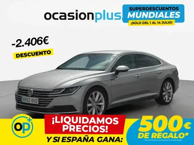 Usado VW Arteon Elegance 190 CV (139 kW) 2018 Gris Utilitario