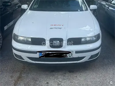 Usado Seat Leon 125 CV (91 kW) 2001 Blanco Utilitario