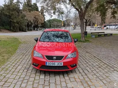Usado Seat Ibiza I-Tech 85 CV (62 kW) 2015 Rojo Berlina