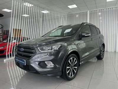 Usado Ford Kuga ST-Line 150 CV (110 kW) 2018 Gris / plata SUV