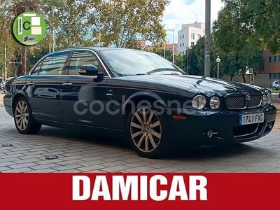 Usado Jaguar XJ8 Executive 298 CV (219 kW) 2007 Azul Berlina