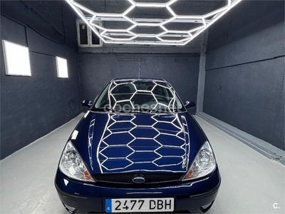 Azul Usado 2004 Ford Focus Trend Berlina | 2600 € (Precio justo)