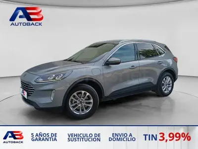 Usado Ford Kuga ST-Line 225 CV (165 kW) 2022 Gris / plata SUV