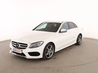 Usado Mercedes C220 AMG line 170 CV (125 kW) 2016 Blanco Berlina