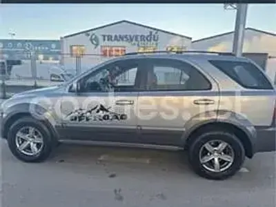 Usado Kia Sorento EX 140 CV (102 kW) 2003 Gris / plata SUV