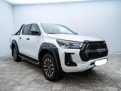 Usado Toyota HiLux Sport 204 CV (150 kW) 2024 Blanco Pickup/Camioneta