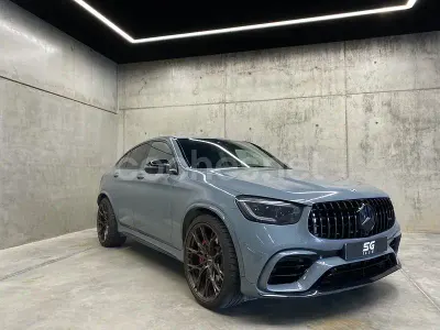 Usado Mercedes GLC63 AMG 510 CV (375 kW) 2019 Gris / plata SUV