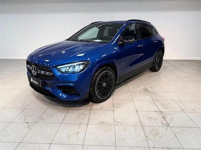 Azul Usado 2025 Mercedes GLA200 AMG line SUV | 48.900 €