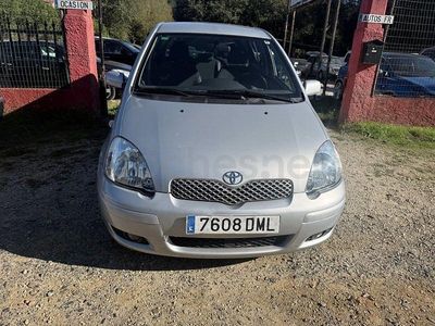 Begagnad Toyota Yaris Sol 75 HK (55 kW) 2005 Grå Sedan