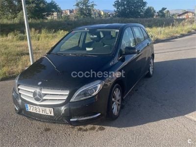 Mercedes B200