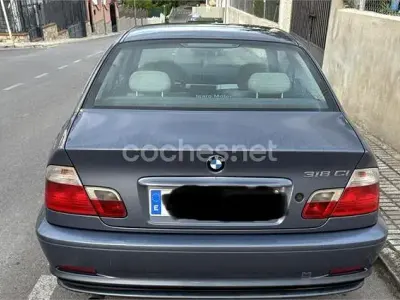 Usado BMW 318 118 CV (86 kW) 2001 Azul Coupe