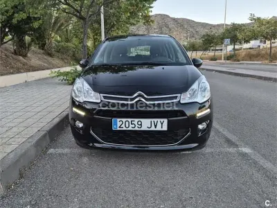 Usado Citroën C3 Feel 82 CV (60 kW) 2016 Negro Berlina
