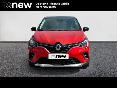 Usado Renault Captur 140 CV (102 kW) 2022 Rojo SUV