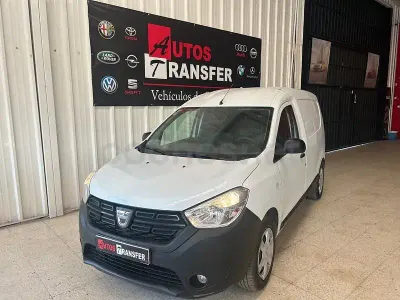 Usado Dacia Dokker Essentiel 102 CV (75 kW) 2019 Blanco Monovolumen