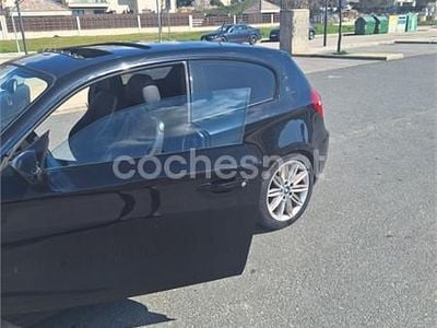 Usado BMW 118 143 CV (105 kW) 2007 Negro Utilitario