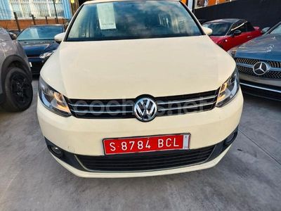 Beige Usado 2015 VW Touran Business Monovolumen | 9000 € (Caro)