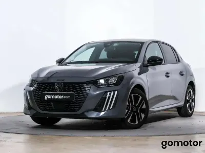 Usado Peugeot 208 Allure 101 CV (74 kW) 2024 Gris Utilitario