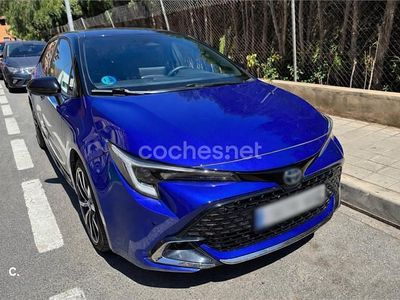 Usado Toyota Corolla Active 140 CV (102 kW) 2023 Violeta / lila Berlina