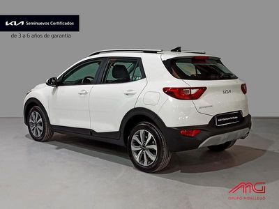Clear white (ud) Usado 2021 Kia Stonic SUV | 18.800 € (Un poco caro)