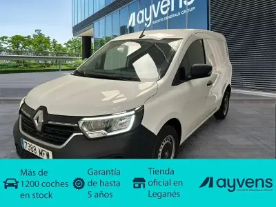 Usado Renault Kangoo 75 CV (55 kW) 2023 Blanco Monovolumen