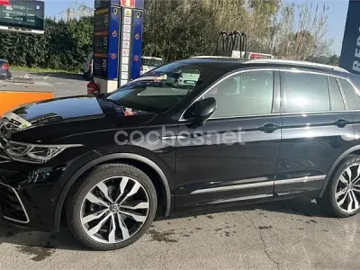 Usado VW Tiguan R-line 200 CV (147 kW) 2021 Negro SUV