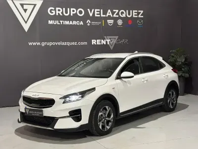 Usado Kia XCeed 120 CV (88 kW) 2022 Blanco SUV