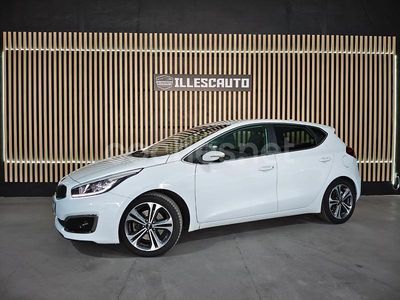 Blanco Usado 2017 Kia Ceed GT Berlina | 10.890 € (Un poco caro)