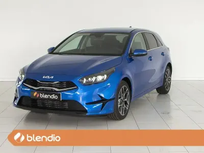 Usado Kia Ceed 100 CV (73 kW) 2024 Azul Utilitario