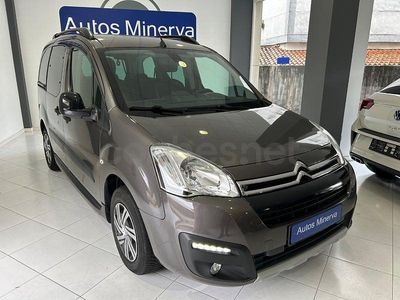 Usado Citroën Berlingo Feel 120 CV (88 kW) 2015 Marrón Monovolumen