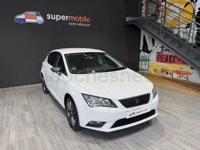 Usado Seat Leon Style 115 CV (84 kW) 2017 Blanco Berlina