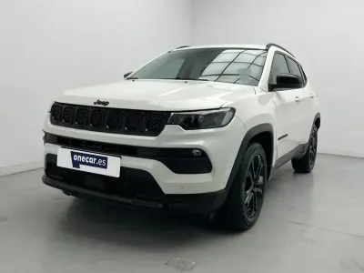 Usado Jeep Compass Night Eagle 130 CV (95 kW) 2022 Blanco SUV