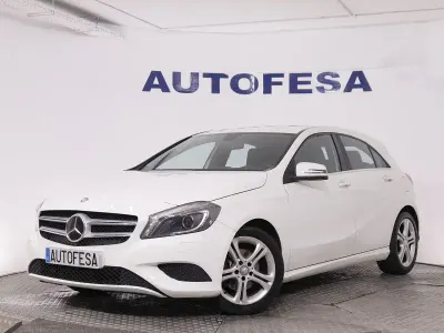 Usado Mercedes A200 Urban 136 CV (100 kW) 2015 Blanco Utilitario