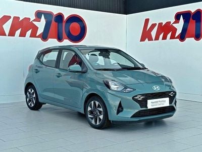 Usado Hyundai i10 63 CV (46 kW) 2025 Verde Utilitario