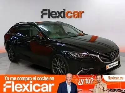 Usado Mazda 6 Luxury 150 CV (110 kW) 2018 Negro Familiar