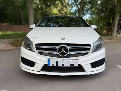 Usado Mercedes A200 AMG line 156 CV (114 kW) 2014 Blanco Utilitario