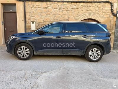 Usado Peugeot 5008 Active 130 CV (95 kW) 2018 Azul SUV
